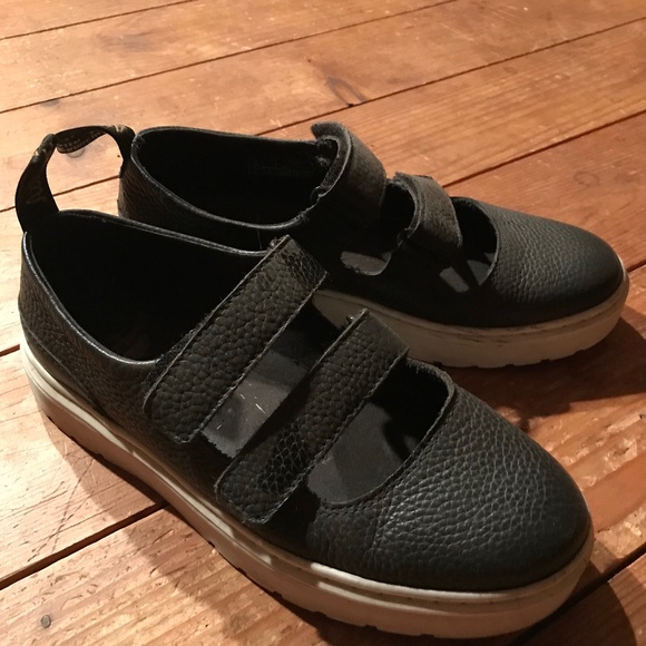 Dr Marten’s - Picture 1 of 1